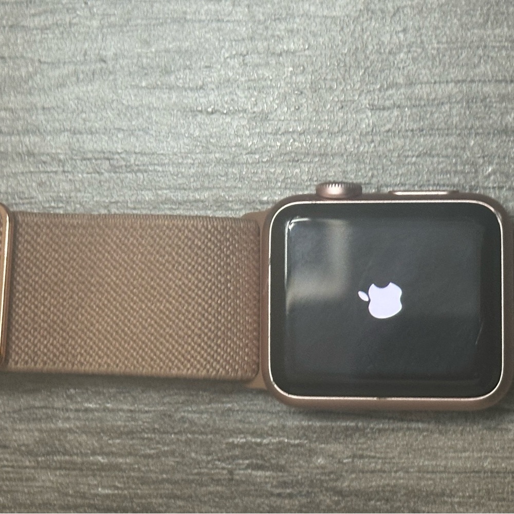 Apple Watch - Picture 4 of 9